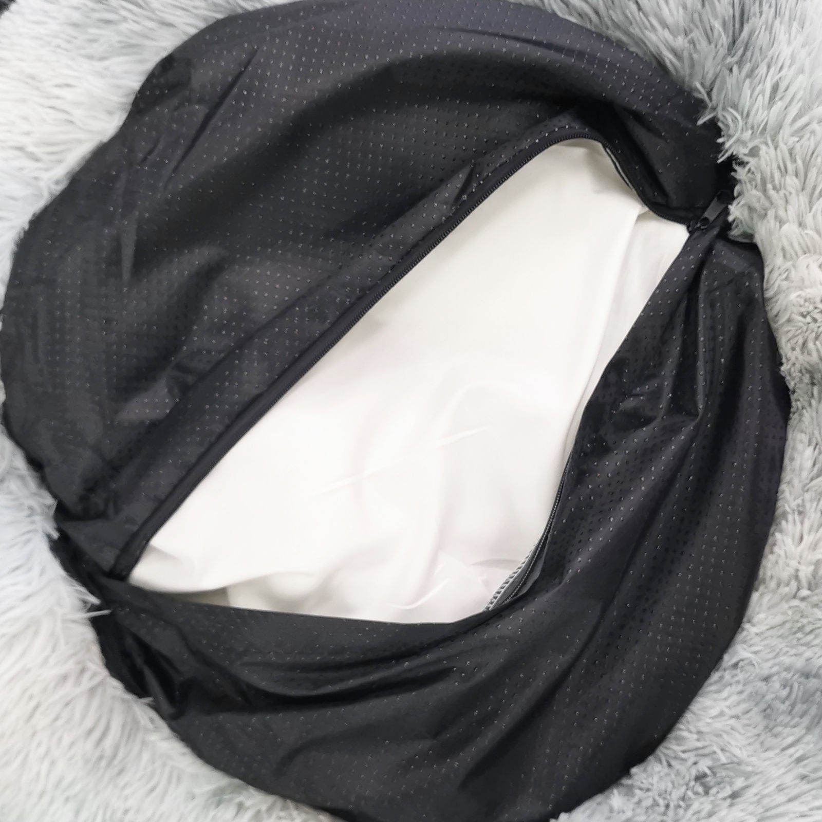 Dog Calming Bed - L by dktraveldogs.com
